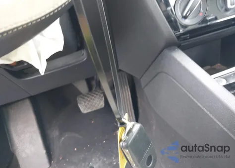 2016 Volkswagen Jetta 1.8T Sport z USA, uszkodzony, nr VIN 3VWD17AJ1GM417114